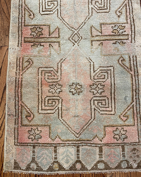 Kayton - Clements Fine Rugs 
